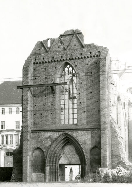 Klosterkirche nach dem Absturz des Giebels, 1950er Jahre, Landesdenkmalamt Berlin (Neg. Nr. 291235000)