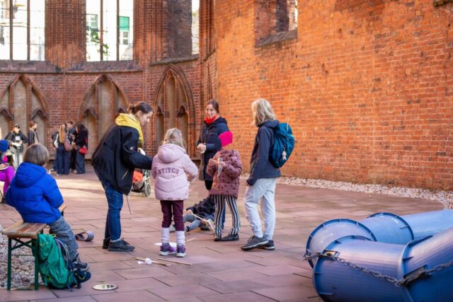 ©-KinderKulturMonat-Foto-Dora-Csala-–-Klosterruine-2025-1024x683